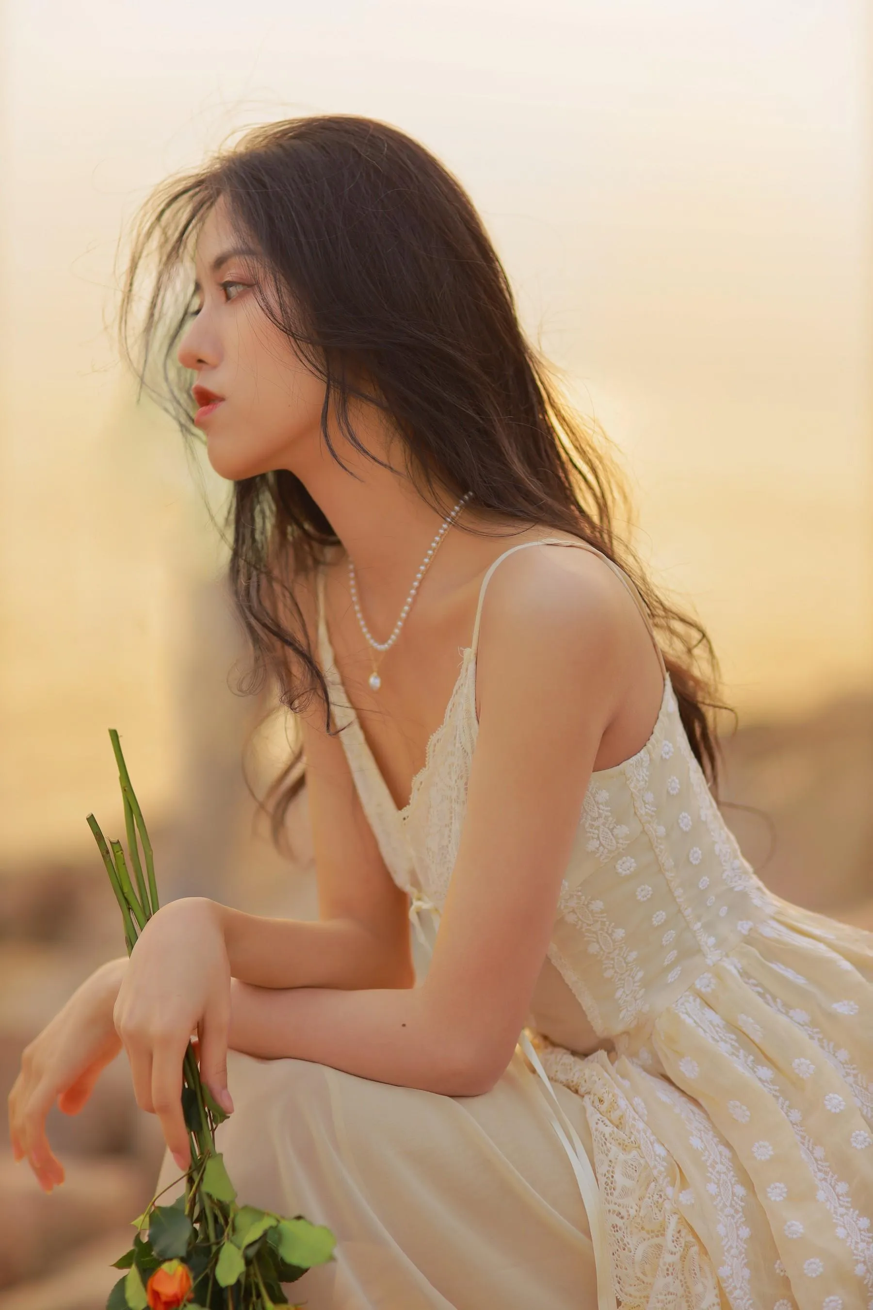 [YITUYU艺图语]2022.08.08 她与落日 沐槿cutie [25P]插图
